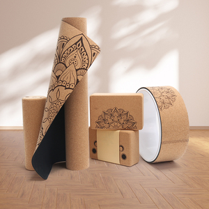 Tapis de yoga en liège personnalisé OEM, options de logo sérigraphié et gravé au laser, impression haute saturation des couleurs, matériau écologique et adapté aux bébés - Product Image 2