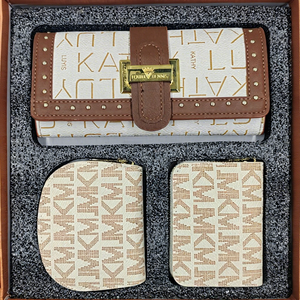 Tarjeta de visita Monedero Conjunto de tres piezas con patrón de letras Material de PVC Cierre de cremallera-Regalo de moda - Product Image 3