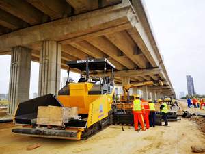 Pavimentadora de asfalto Sinomach GYA4500 de 2 m de ancho de pavimentación, suministro de fábrica - Product Image 4