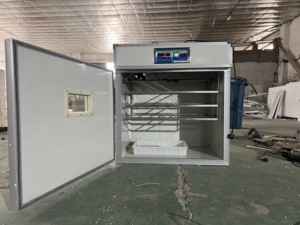 528 Incubateur d'œufs Couveuse à trois usages entièrement automatique pour l'incubation et l'élevage des poussins utilisés dans la ferme Poltury - Product Image 3