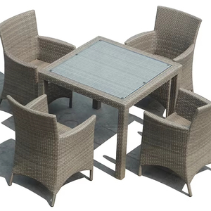 ชุดโต๊ะรับประทานอาหารหวายหวายสำหรับสวนลานคลังสินค้าในโรงแรมเฟอร์นิเจอร์กลางแจ้งโรงงาน - Product Image 1