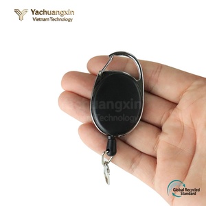 Porte-clés rétractable en métal, mousqueton noir de conception ovale, pour usage en camping en plein air, 1 pièce, toutes saisons - Product Image 5