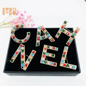 Neue Mode Bunte Strass Buchstaben Brosche Buchstabe A/C/E/H/L/N Brosche Stifte Alphabet Hijab Pin Kanal Brosche Stifte