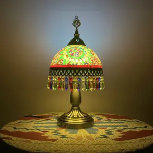 Lampe de table en mosaïque de vitrail fait à la main de style turc