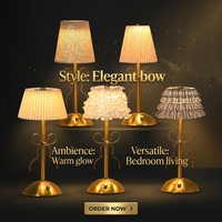 Lampe de table de luxe avec abat-jour à volants, lampe de bureau LED à trois couleurs réglables, décoration pour chambre à coucher et salon