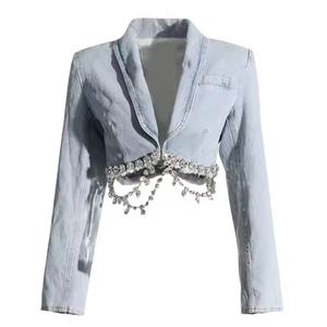 Ensemble en jean pour femme de haute qualité à prix abordable, comprenant une veste courte sexy et une mini-jupe en jean délavé à l'acide ornée de strass - Product Image 4