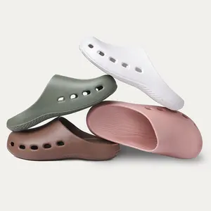 Zoccoli Medici Unisex, Scarpe da Infermiere, Calzature per Dottori, Pantofole da Lavoro Ospedaliere, Sandali Leggeri Antiscivolo - Product Image 1