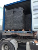 Machine de fabrication de briques en béton, de blocs creux et de pavés, avec capacité de transmission de vibrations élevée, pour palettes en plastique, taille personnalisée - Occasion