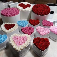 Boîte-cadeau de fleurs préservées en forme de seau, rose pour Noël, la Saint-Valentin, la fête des mères, la remise de diplôme, l'anniversaire - Longue durée 3-5 ans