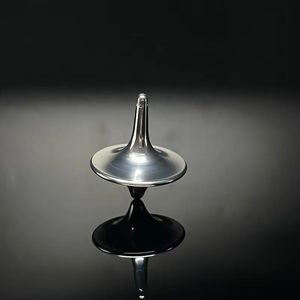 Juguete Antiestrés de Metal con Forma de Totem de Película, Giroscopio Plateado para Girar con la Mano, Pequeño Ciclón Giratorio para Dedos, Regalos para Niños - Product Image 5