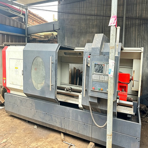 Torno CNC CK6180 Usado, 800mm de Giro, 2000mm de Bancada, Servomotor de Carga Pesada, Máquina Automática de Torneado de Metal de Segunda Mano - Product Image 4