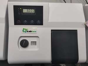 실험실 가시 분광계 기계 화학 테스트 195-1020nm 광도계 액막 수동 용 LABTEX UV VIS 분광도계 - Product Image 2