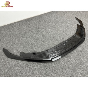 Lame avant en fibre de carbone sèche de haute performance et de style sportif pour Audi R8 2016-2018 - Product Image 3