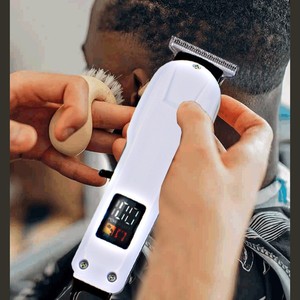 Tondeuse Électrique Professionnelle Sans Fil Multifonctionnelle pour Hommes, Usage Domestique et Barbier, en Acier Inoxydable, Rechargeable USB, Longue Durée de Vie - Product Image 5