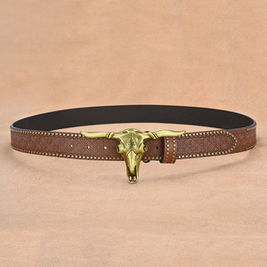 Cinturón <span class=keywords><strong>de</strong></span> <span class=keywords><strong>Cuero</strong></span> Vacuno Repujado para Hombre, Hebilla <span class=keywords><strong>de</strong></span> Aleación <span class=keywords><strong>con</strong></span> Tachuelas Personalizada, Estilo Moderno, Venta al Por Mayor, Ancho <span class=keywords><strong>de</strong></span> 2-4 cm, Largo <span class=keywords><strong>de</strong></span> 105-125 cm - Product Image 3