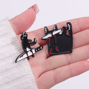 Épingles en métal émaillé personnalisées Stock 3D Broche en os d'animal-Chaton de dinosaure-Noir Fie Blood Knife <span class=keywords><strong>Fée</strong></span> <span class=keywords><strong>Logo</strong></span> Casting Lapy Badges - Product Image 2