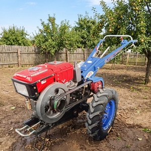 Arado de arrastre agrícola de doble propósito para arrozales y tierras secas, con scarificación, labranza rotativa y movimiento a pie, de cuatro ruedas motrices - Product Image 6