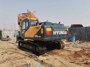 Excavatrice Hyundai 220LC-9S d'occasion Corée du Sud Excavatrice Hyundai 220 de 22 tonnes R220LC-9S Excavatrice Hyundai d'occasion - Product Image 2