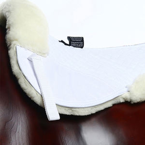 Équipement de cheval matelassé de haute qualité coussinets de selle confortables demi-coussin pour l'équitation <span class=keywords><strong>tapis</strong></span> équestres équins avec fourrure - Product Image 4