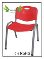 Chaises de bureau en plastique durables au design contemporain