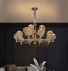 Lampe suspendue décorative ronde blanche PM pour salon, chambre, restaurant, style français moderne de luxe, avec chaîne de perles et feuilles en verre - Product Image 1