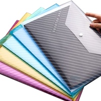 Vente en gros d'enveloppes en plastique transparentes A4 Sacs à dossiers avec logo personnalisé pour documents scolaires Organisateurs de documents avec bouton pression