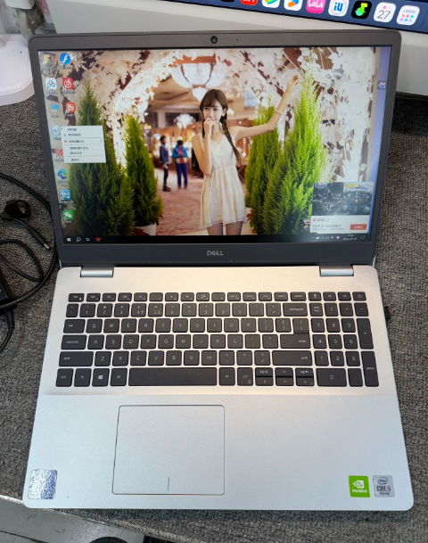 DELL Inspiron 5593  Used Laptop Intel Core I5-1035Gen 8GB RAM 256GB SSD 15.6" Screen Dedicated Graphics Windows 10 Low Price