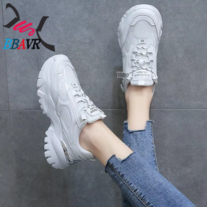 Baskets de sport respirantes pour femmes Ins Tide, en caoutchouc et maille, chaussures décontractées pour la marche en extérieur, rehaussantes, pour l'automne et le printemps - Product Image 5