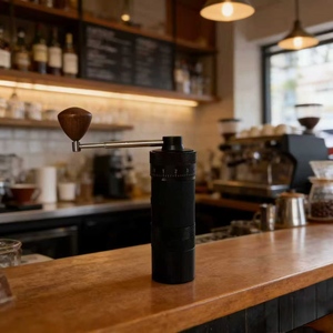Nouveau design Moulin à <span class=keywords><strong>café</strong></span> pliable avec poignée en bois, outils de <span class=keywords><strong>café</strong></span> pour infusion extérieure, meule en acier inoxydable innovante et détachable - Product Image 1