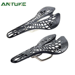 Selle de vélo en fibre de carbone noire légère et ventilée, siège de vélo de route unisexe pour adulte, design moderne Zd50012 - Product Image 3