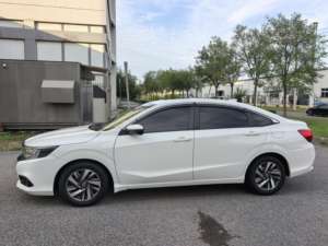 سيارة رياضية سيدان رياضية طراز فاخر مضغوطة مع سيارة مستعملة توربو سي في تي سيارة مستعملة - Product Image 4