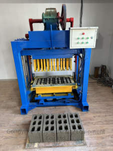 Mesin Pembuat Bata 4-40 Hemat Waktu dan Portabel, Laris di Botswana Menggunakan Mesin Pembentuk Blok Bubuk Mineral - Product Image 5