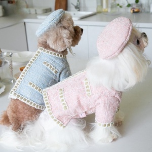 Veste élégante pour chien en tweed rose et <span class=keywords><strong>bleu</strong></span> avec chapeau béret, ensemble <span class=keywords><strong>de</strong></span> vêtements <span class=keywords><strong>de</strong></span> luxe pour petits chiens et chats - Product Image 2