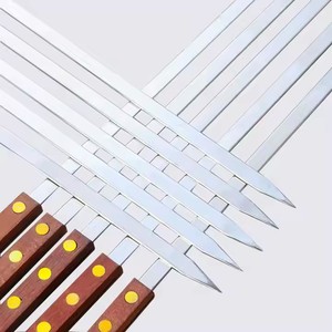 Bán Buôn BBQ Nướng Phụ Kiện Tái Sử Dụng Phẳng Thép Không Gỉ Thịt Nướng Xiên Với Tay Cầm Bằng Gỗ Xoay Kebab BBQ Xiên - Product Image 3
