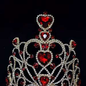 Couronne <span class=keywords><strong>de</strong></span> concours romantique en forme <span class=keywords><strong>de</strong></span> cœur rouge <span class=keywords><strong>de</strong></span> 8 pouces, plaquée or, pour la Saint-Valentin, pour la couronne <span class=keywords><strong>de</strong></span> reine <span class=keywords><strong>de</strong></span> beauté, la couronne <span class=keywords><strong>de</strong></span> mariage, la fête - Product Image 4
