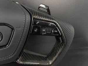 Volant de direction style F1 en fibre de carbone et cuir avec boutons multifonctions pour <span class=keywords><strong>Audi</strong></span> A3/A4/A5/A6/A7/A8/<span class=keywords><strong>Q5</strong></span>/Q7/RS Series - Product Image 6