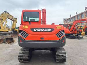 Marca Doosan DX75 Excavadora sobre orugas de 7 toneladas Segunda mano 95% Nueva condición Precio bajo Características originales americanas Núcleo del motor - Product Image 6