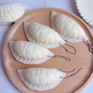 Juguete Blandito de Dumpling Súper Suave y Realista, Accesorio Portátil Divertido para Aliviar el Estrés para Niños y Adultos, Excelente Regalo para Amigos - Product Image 1