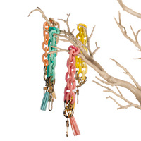 Porte-clés élégant en acrylique avec bracelet à pompon pour femme, idéal pour clés de voiture et breloque de sac
