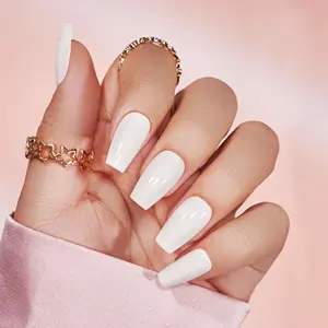 Venta al por mayor diseños de uñas en punta blanca Para realzar su belleza  .
