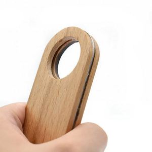 Abridor de Botellas de Cerveza de Madera con Logotipo Personalizable, Abridor con Mango de Madera para Bodas y Bares - Product Image 4