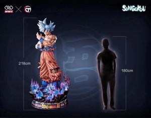 Sculpture réaliste de Super Saiyan <span class=keywords><strong>Goku</strong></span>, taille réelle, finition en résine haute brillance, article emblématique de DBZ pour centre de table de salle de jeux - Product Image 5