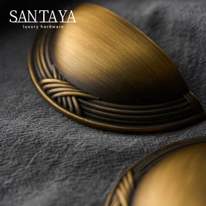 Gagang Kabinet Dapur Bentuk Kerang Santaya Antik Kuningan Disikat, Kenop Laci Lemari Kamar Tidur, Gagang Furnitur - Product Image 5