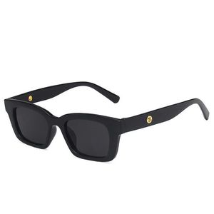 2024 Hot Retro <b>Small</b> Square Frame Full Rim Unisex Classic Sunglasses European Style Korean Version Luxury <b>White</b> UV400 Protection - Product Image 1