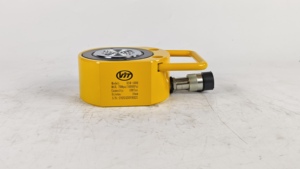 Cilindro hidráulico VIT RSM-1500 de 150 toneladas y 16 mm de carrera, compatible con ENERPAC, tipo Flat Jack para elevación en la industria pesada. - Product Image 6