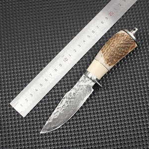 Coltello da Caccia Damascus 67 Floor con Manico in Corno di <span class=keywords><strong>Cervo</strong></span>, Affilato per Campeggio e Sopravvivenza all'Aperto, con Custodia in Pelle - Product Image 6