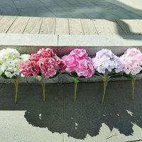 Grosir kualitas tinggi Dekorasi bunga Hydrangea massal putih sentuhan nyata lateks sutra Hydrangea bunga buatan untuk dekorasi pernikahan
