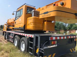 Grúa móvil hidráulica de 50 toneladas en excelentes condiciones para trabajos de elevación pesada, usada y bien mantenida. - Product Image 6