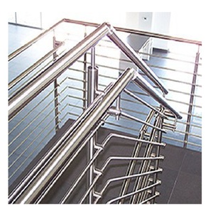 Poste de Accesorio para Barandilla de Escalera de Acero Inoxidable, Diseño de Fábrica China TAKA, para Barandilla de Tubo Metálico para Escaleras - Product Image 1