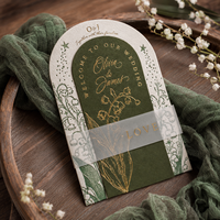 Papeterie de mariage de luxe : Cartes en forme florale, cartes de menu, cartes de placement, suite d'invitations de mariage estampées à chaud, gaufrées à sec et imprimées en typographie